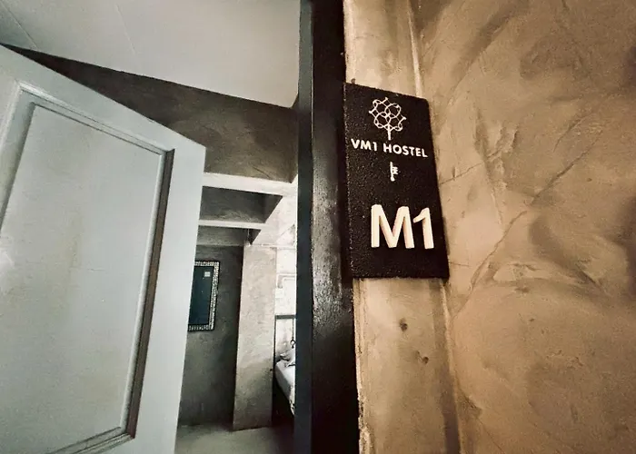 Hotel Sukhum Victorymonument-ari *